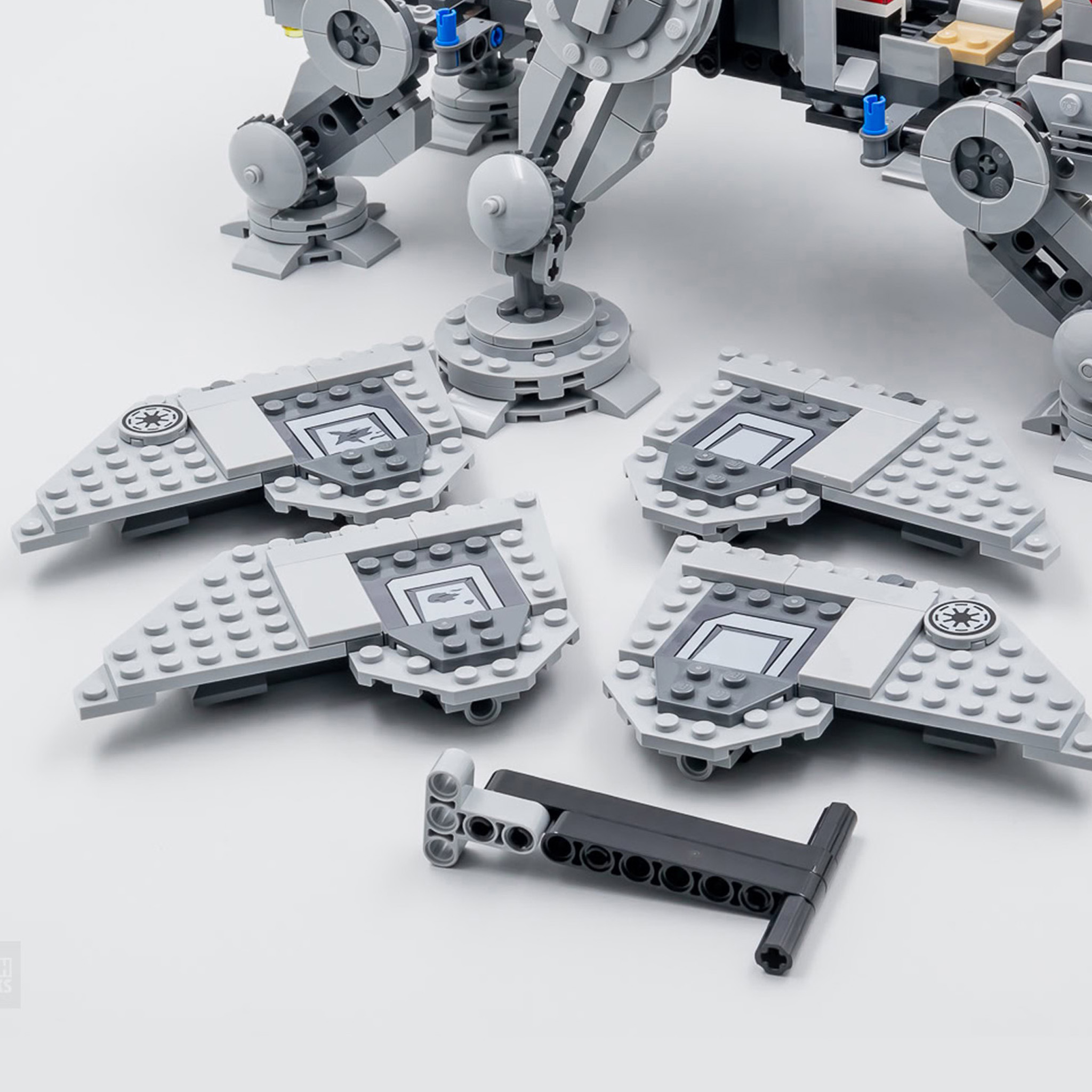 2026 Technical Walker All Terr - Model Kit Runner ulasan dan harga