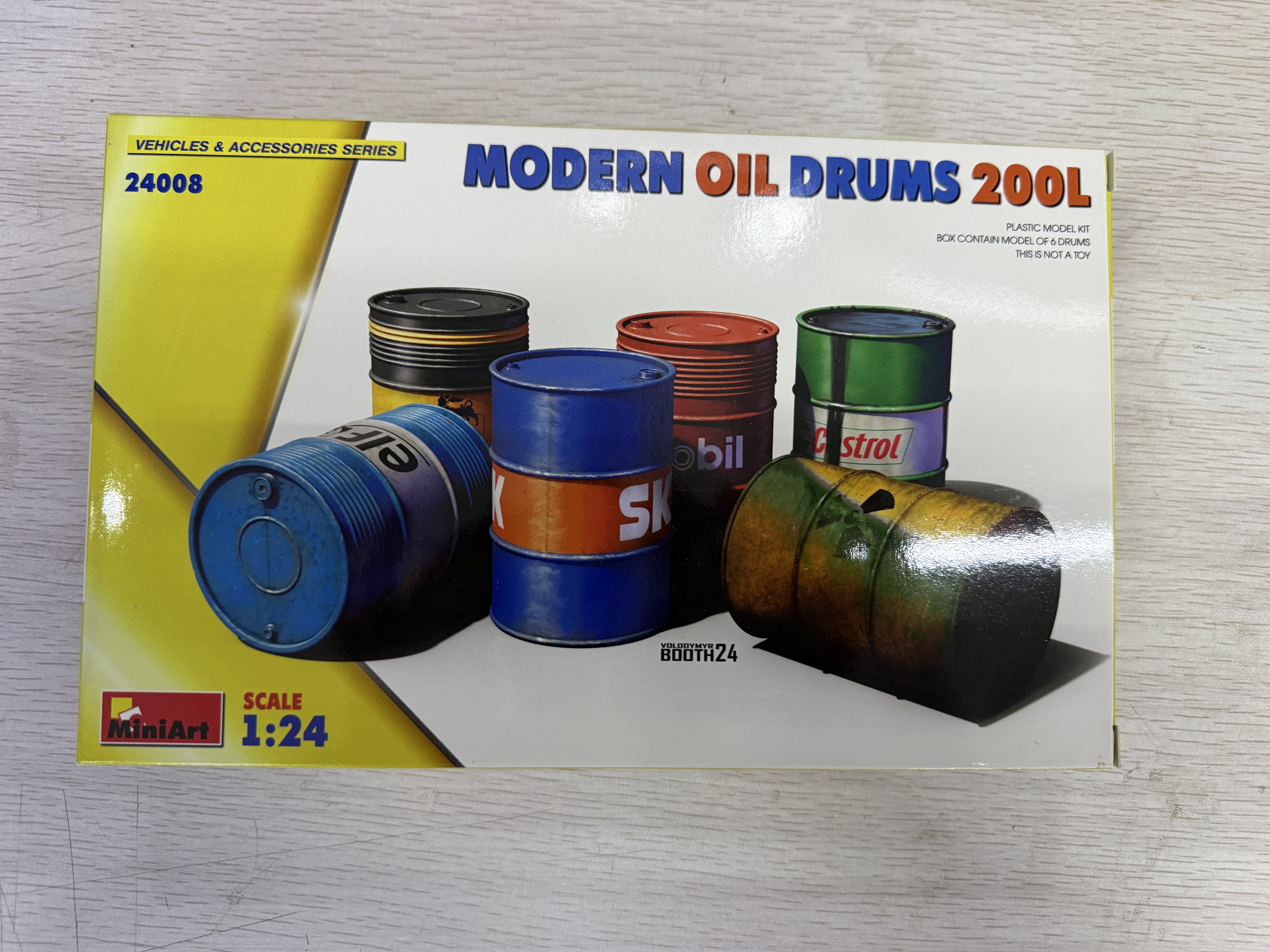 MiniArt 24008 1/24 Plastic Ass - Model Kit Glue ulasan dan harga